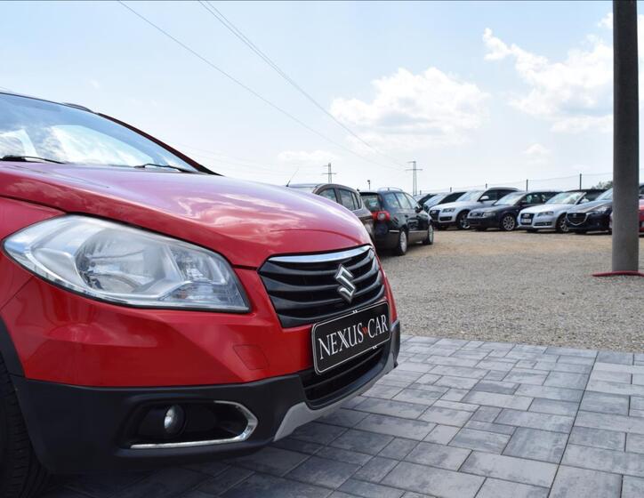 Suzuki SX4 S-Cross 13
