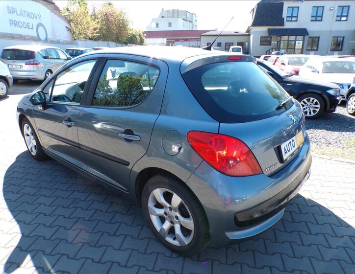 Peugeot 207 Hatchback 1,4 l 50 kw