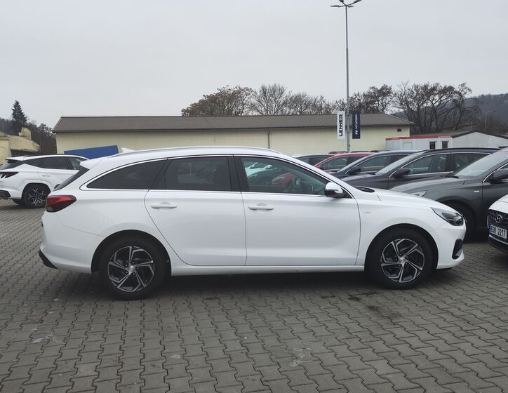 Hyundai i30 Kombi 1,5 l 118 kw