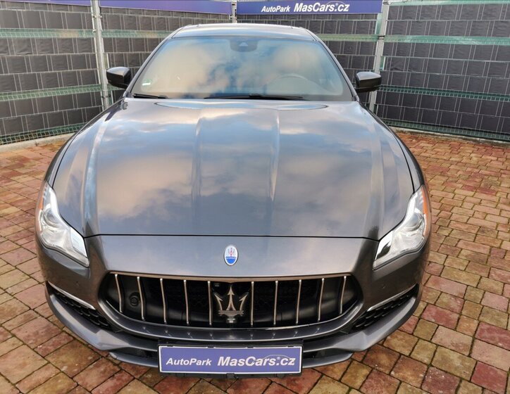 Maserati Quattroporte Sedan / Limuzína 3,0 l 202 kw