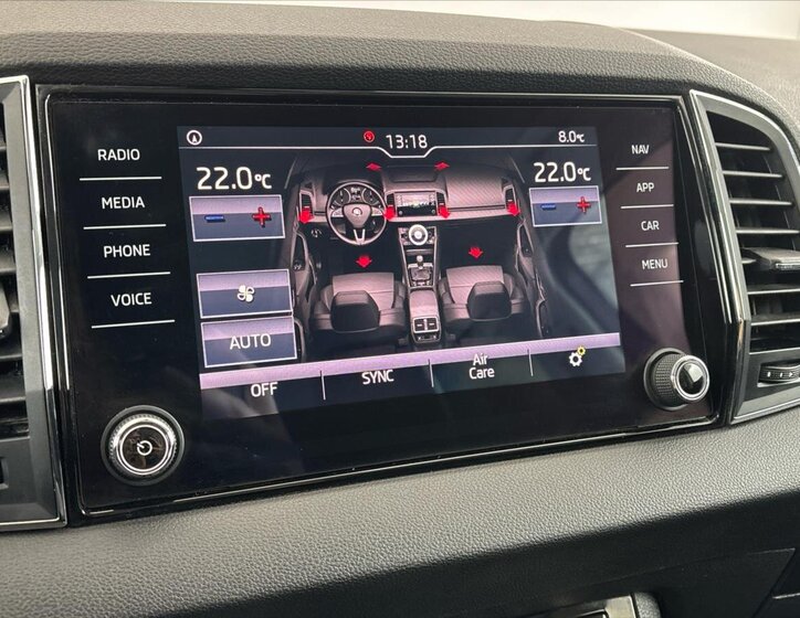 Škoda Karoq SUV / Terénní 1,5 l 110 kw