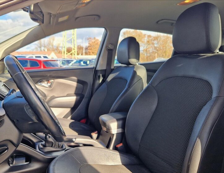 Hyundai ix35 SUV / Terénní 1,6 l 99 kw