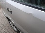 Nissan Almera Tino 18