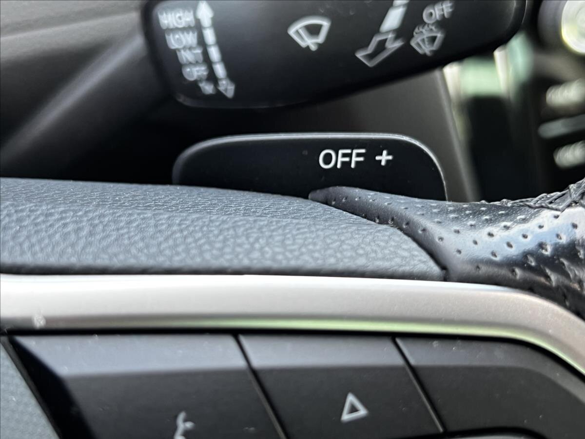 Volkswagen Passat Kombi 1,4 l 160 kw