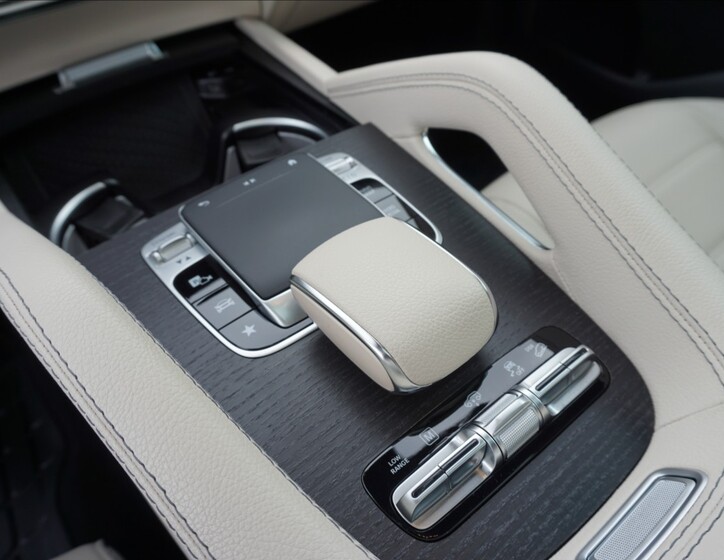 Mercedes-Benz GLS 16