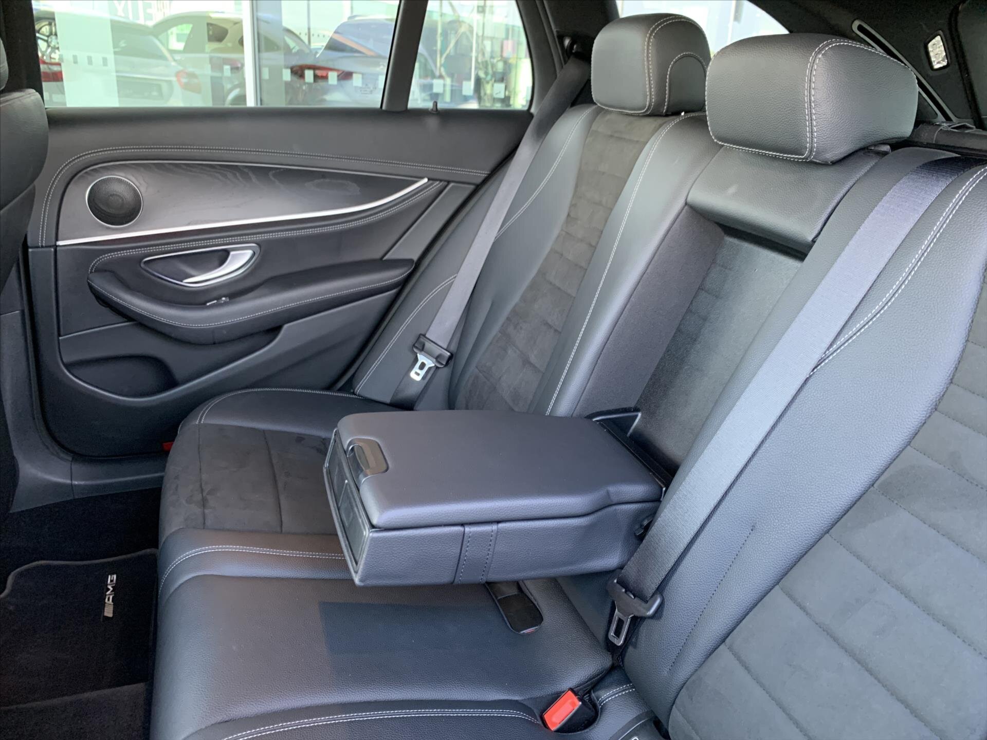 Mercedes-Benz Třídy E Kombi 2,0 l 143 kw