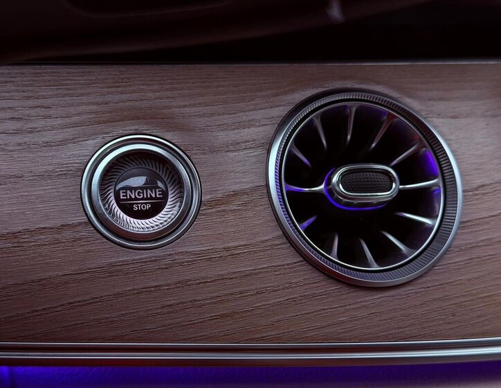 Mercedes-Benz Třídy E 27