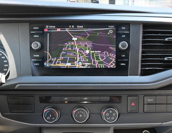 Volkswagen Transporter 12