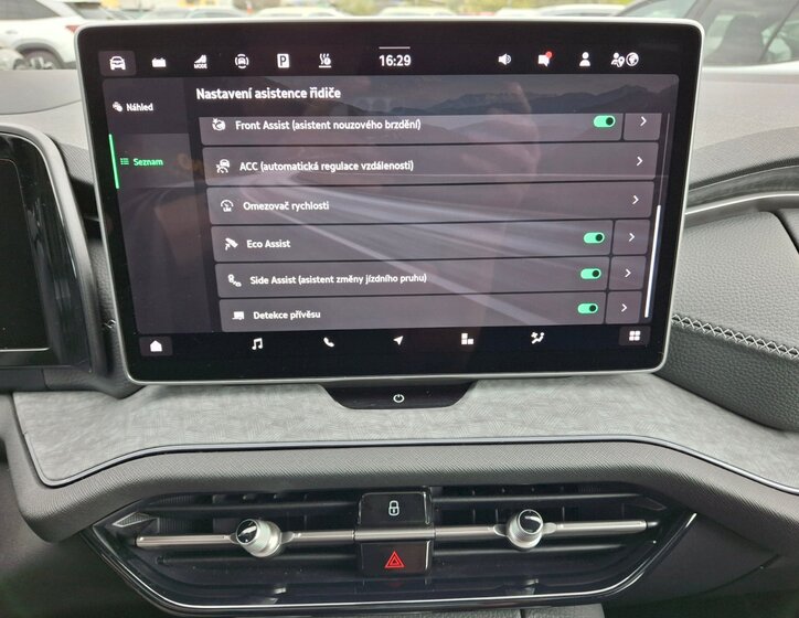 Škoda Kodiaq SUV / Terénní 1,5 l 150 kw