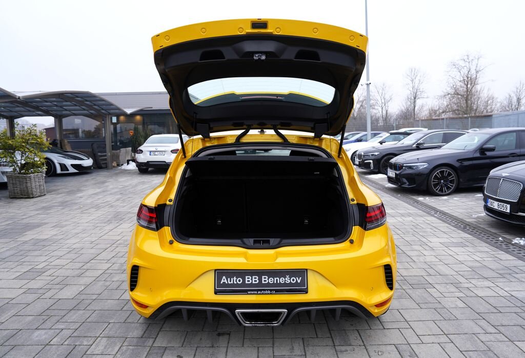 Renault Mégane Hatchback 1,8 l 221 kw