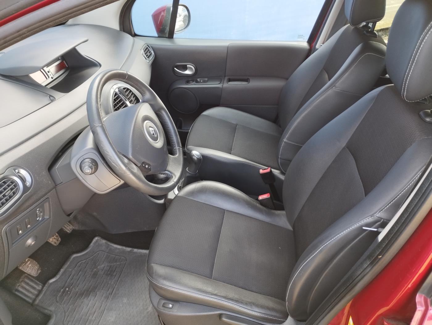 Renault Modus Hatchback 1,1 l 74 kw