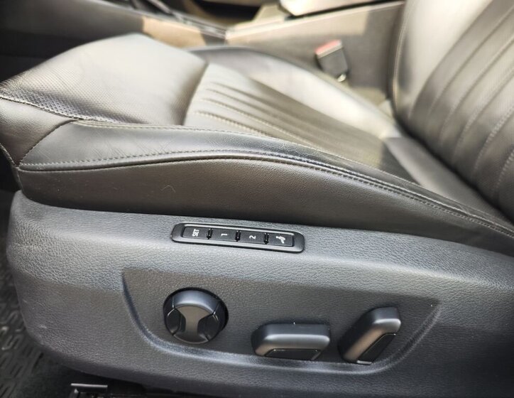 Škoda Superb Sedan / Limuzína 2,0 l 110 kw