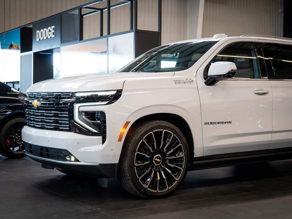 Chevrolet Suburban SUV 6,2 l 313 kw