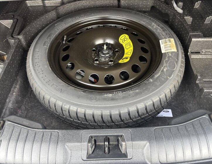 Ford Kuga SUV / Terénní 1,5 l 110 kw