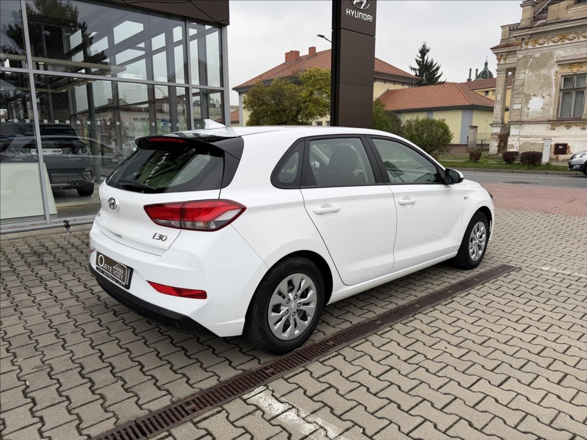 Hyundai i30 Hatchback 1,5 l 80 kw