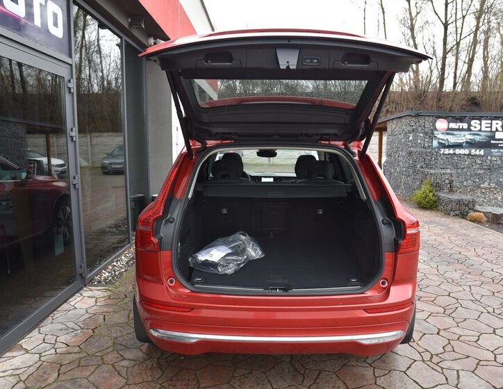 Volvo XC60 SUV / Terénní 2,0 l 186 kw