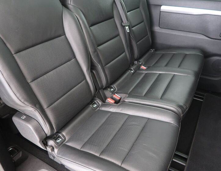 Peugeot Traveller 14