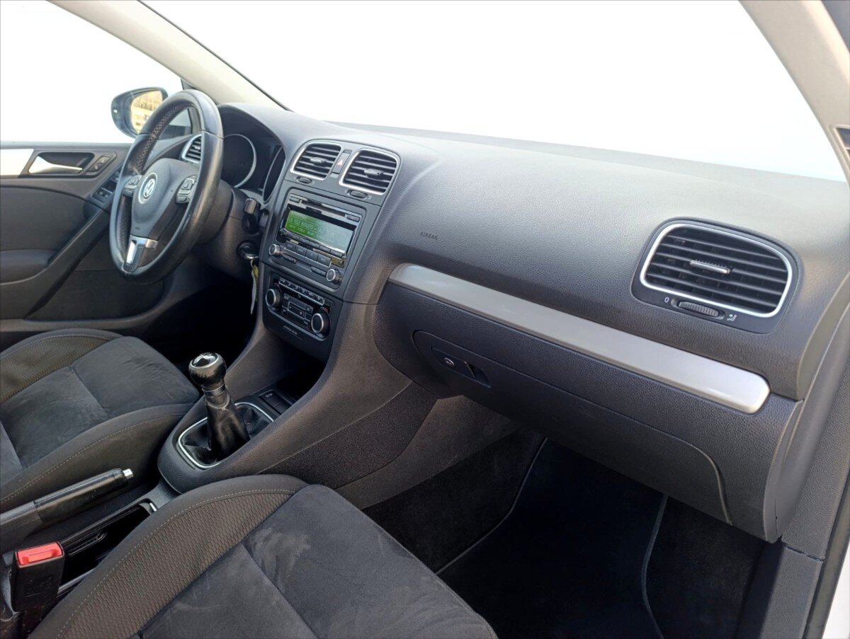 Volkswagen Golf Hatchback 1,6 l 77 kw