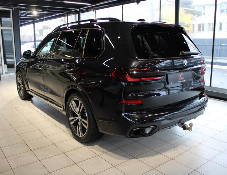 BMW X7 SUV 3,0 l 250 kw
