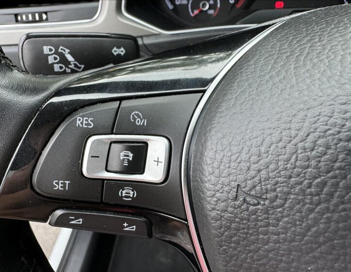 Volkswagen T-Roc Hatchback 2,0 l 110 kw