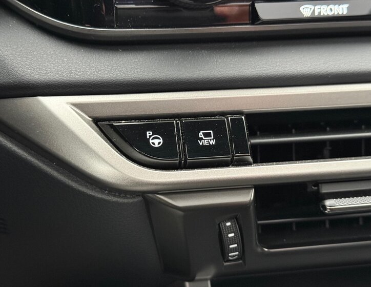 Lexus RX SUV 2,5 l 136 kw