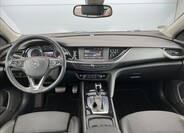Opel Insignia 9