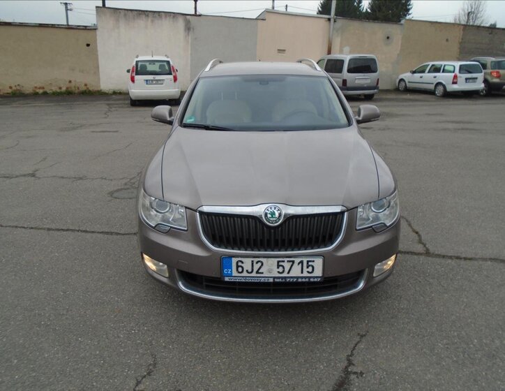Škoda Superb Kombi 2,0 l 125 kw