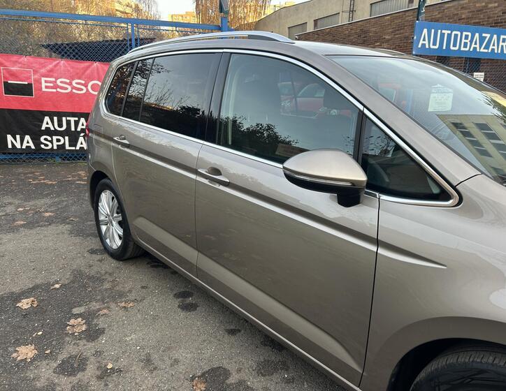 Volkswagen Touran 9