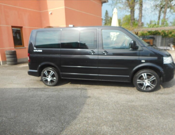 Volkswagen Multivan Kombi 2,5 l 128 kw