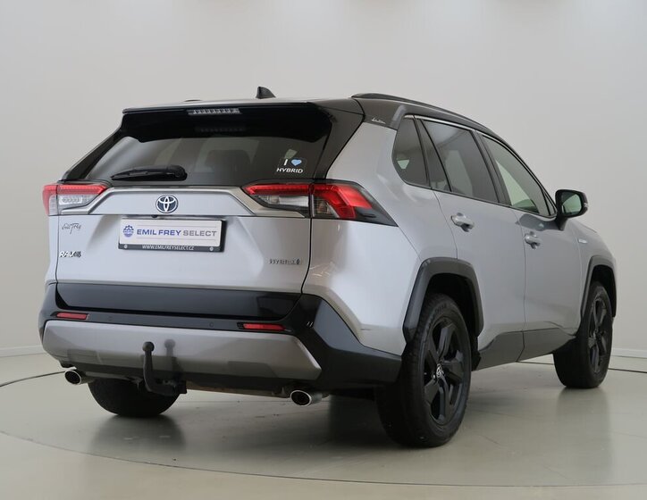 Toyota RAV4 SUV / Terénní 2,5 l 131 kw