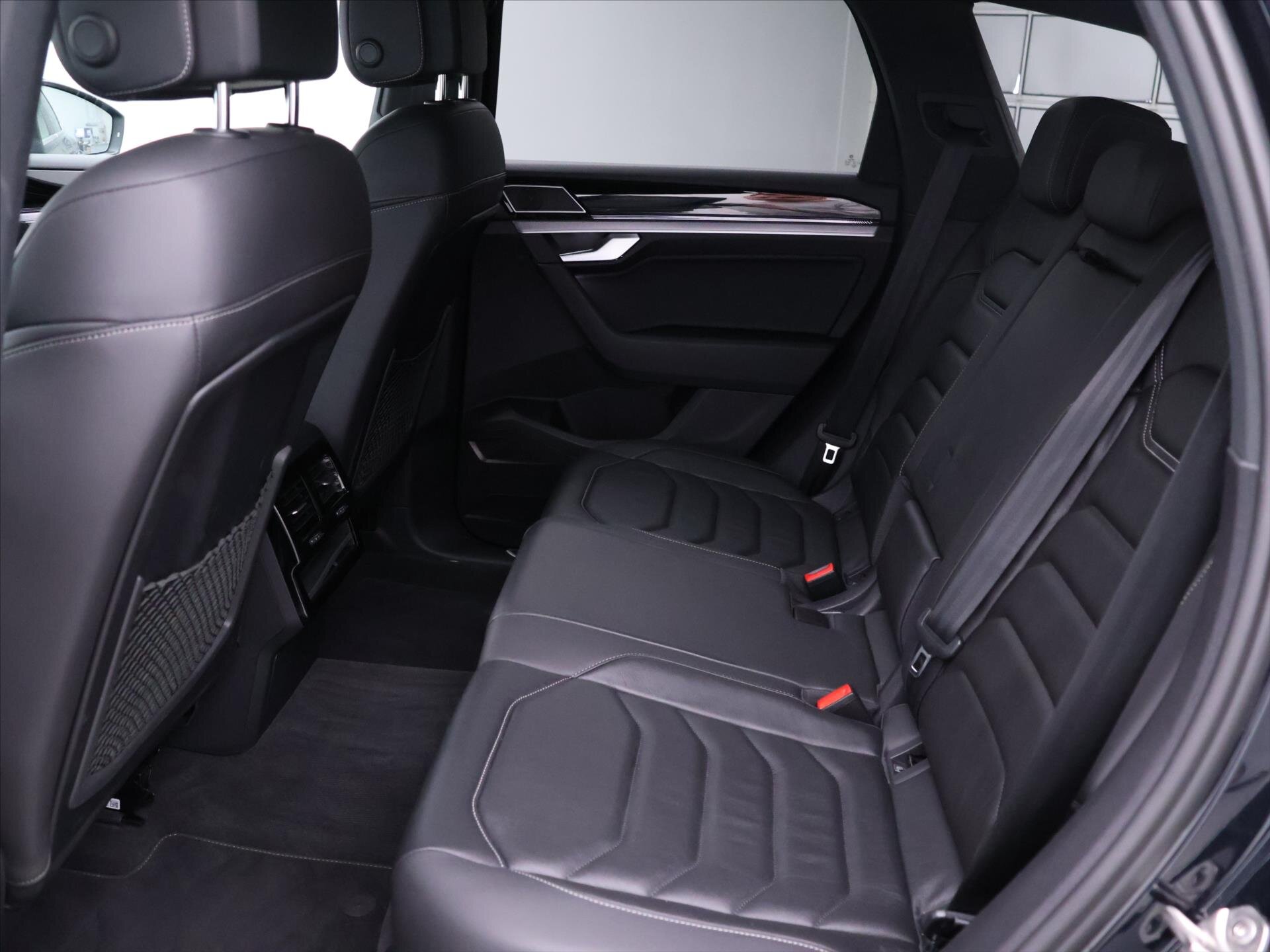 Volkswagen Touareg SUV / Terénní 3,0 l 210 kw