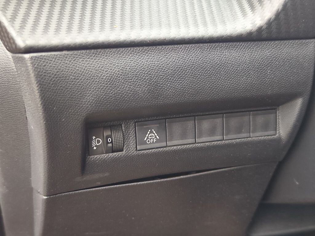 Peugeot 2008 SUV 1,2 l 74 kw