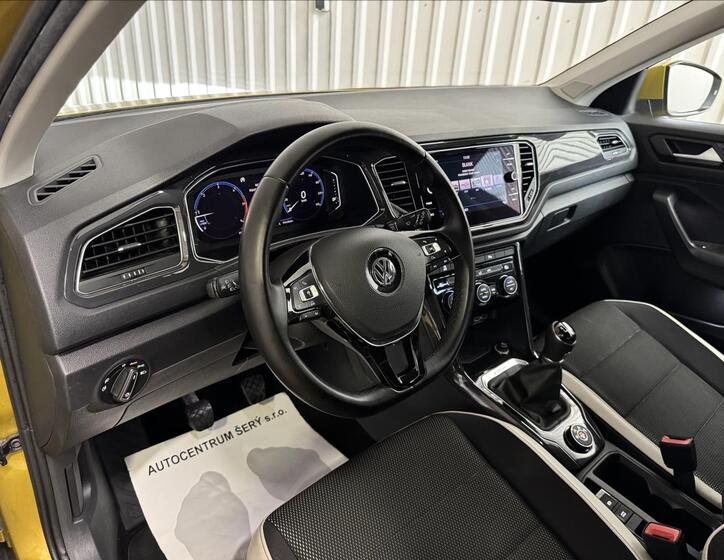 Volkswagen T-Roc 15