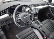 Volkswagen Passat 9