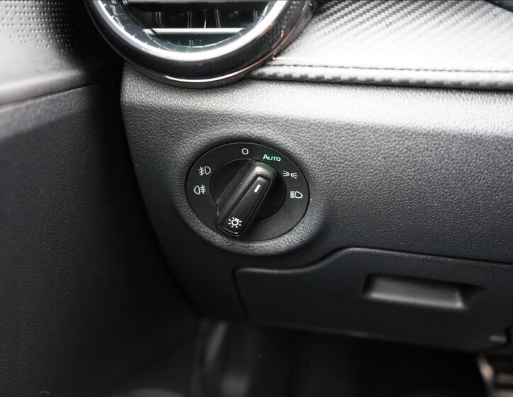 Škoda Fabia Hatchback 1,5 l 110 kw