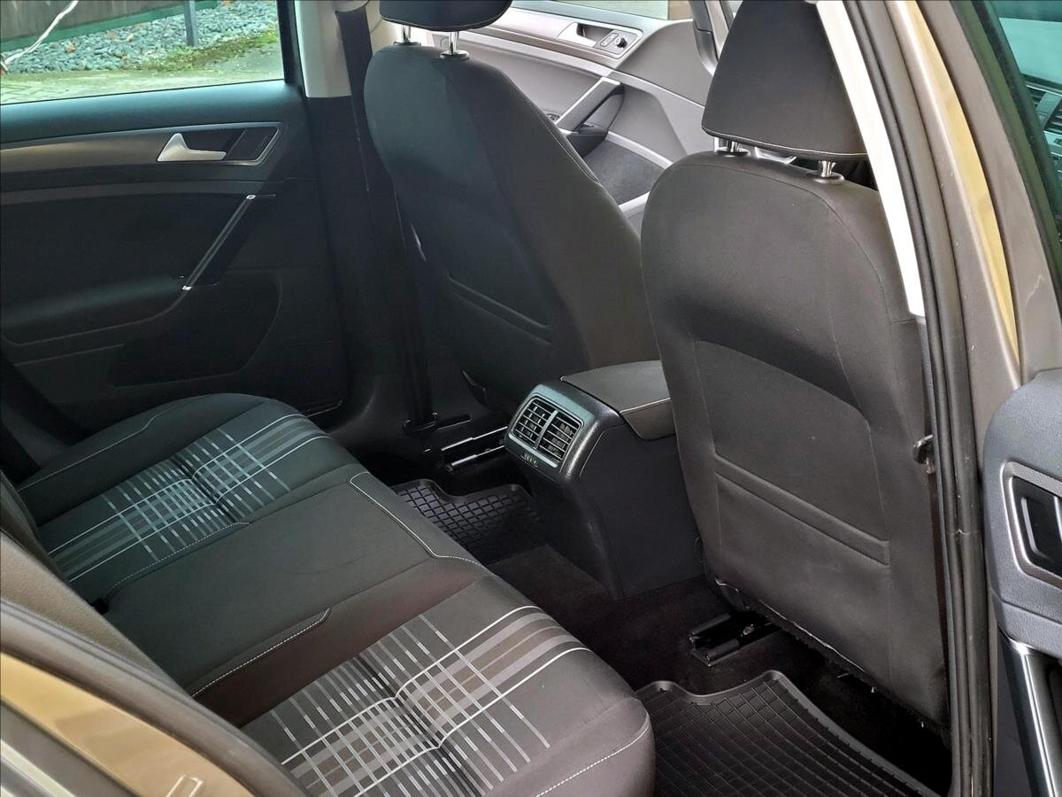 Volkswagen Golf Kombi 1,2 l 81 kw