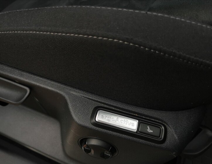 Volkswagen Tiguan SUV 2,0 l 140 kw