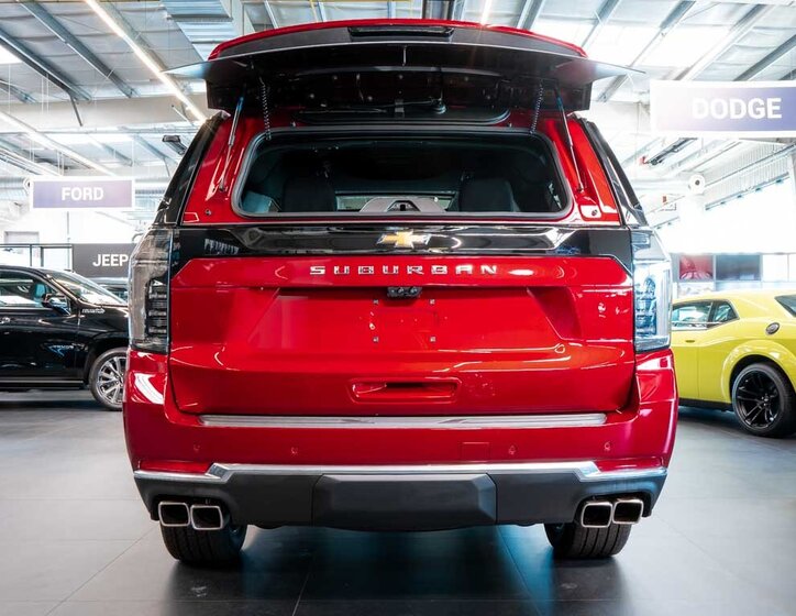 Chevrolet Suburban SUV / Terénní 6,2 l 313 kw