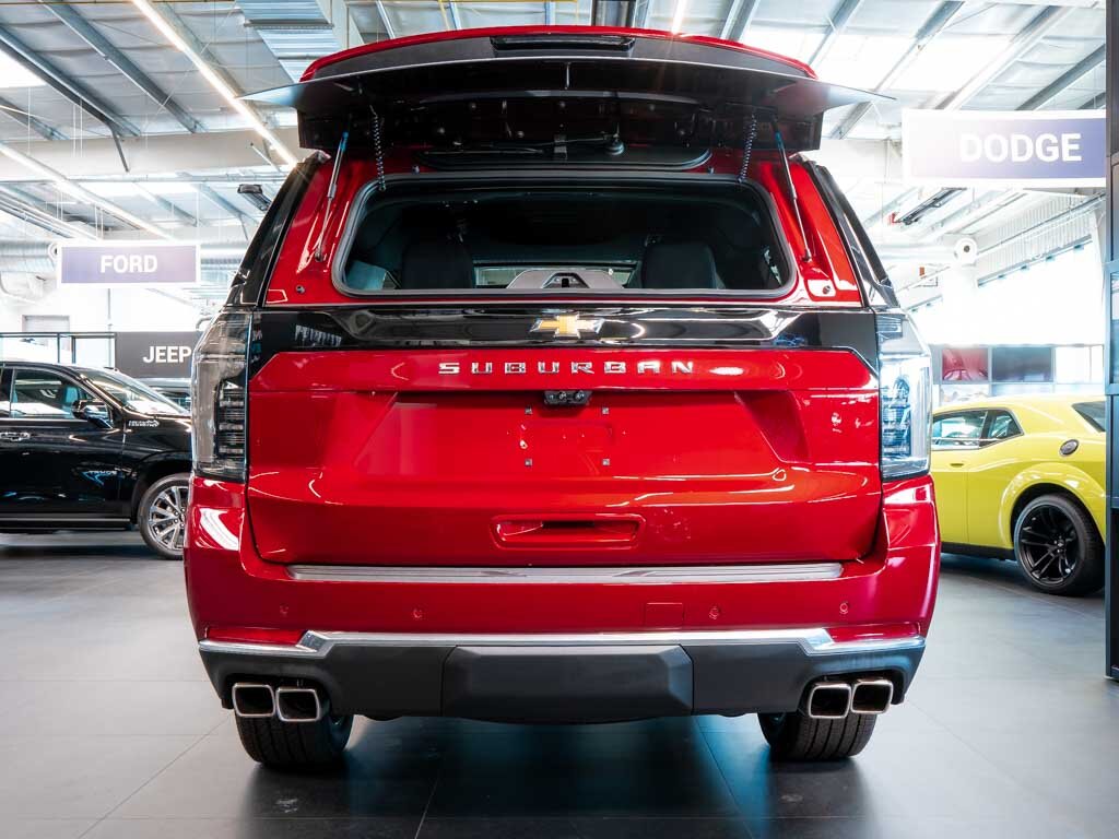 Chevrolet Suburban SUV / Terénní 6,2 l 313 kw