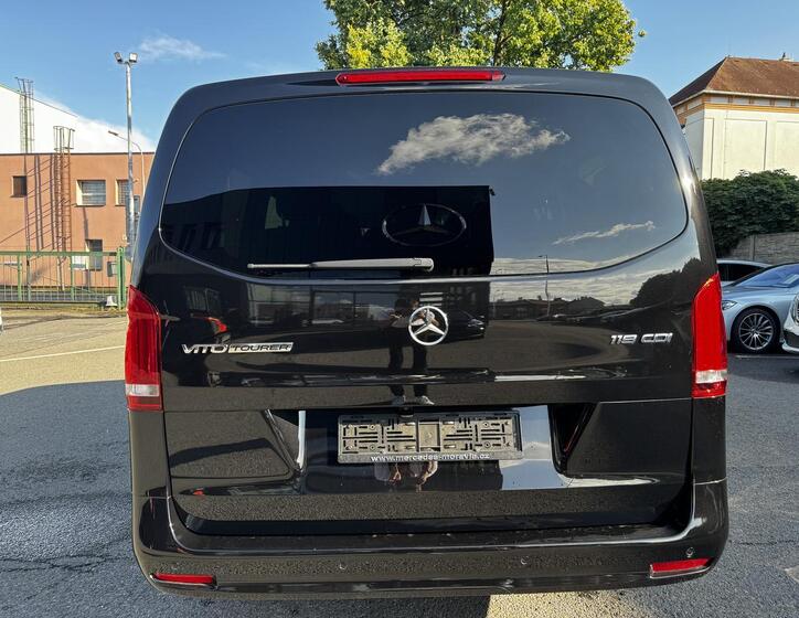 Mercedes-Benz Vito 4