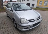 Nissan Almera Tino 15