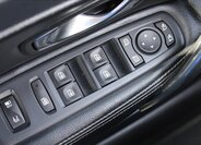 Renault Latitude Sedan / Limuzína 2,0 l 127 kw