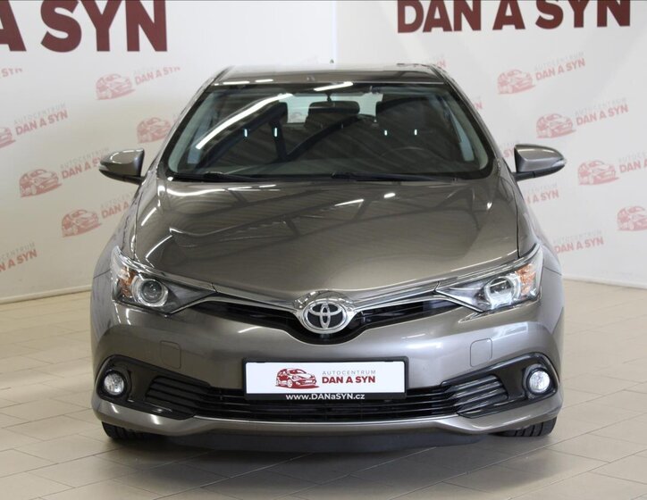 Toyota Auris Hatchback 1,2 l 85 kw