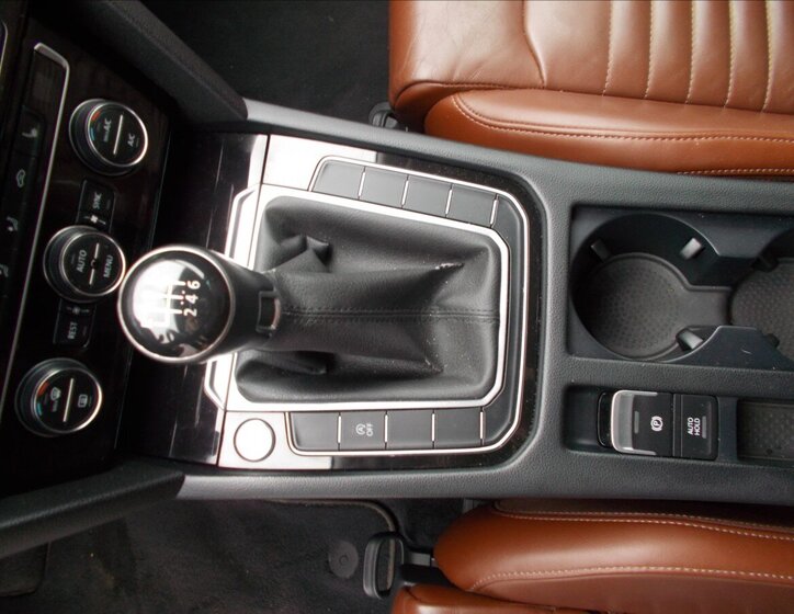 Volkswagen Passat Kombi 1,4 l 110 kw