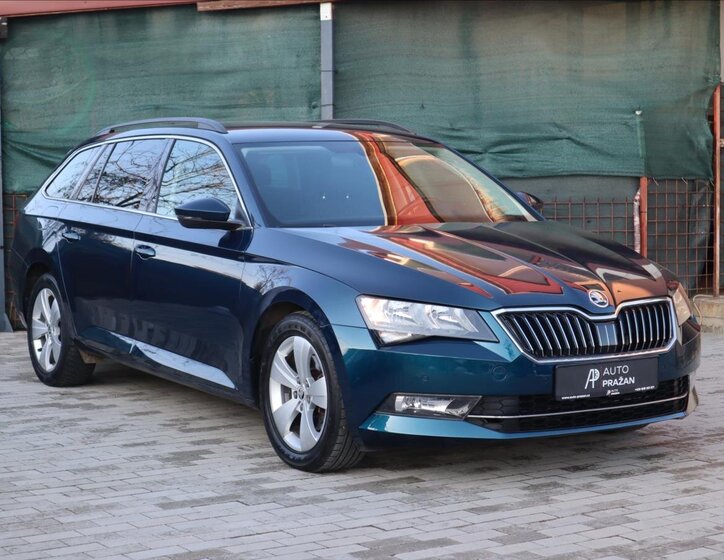 Škoda Superb Kombi 2,0 l 110 kw