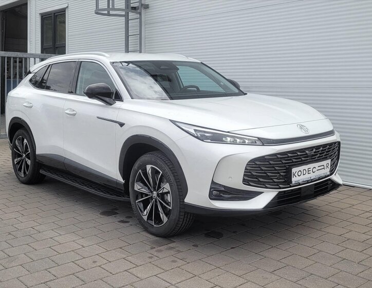 MG HS SUV / Terénní 1,5 l 200 kw