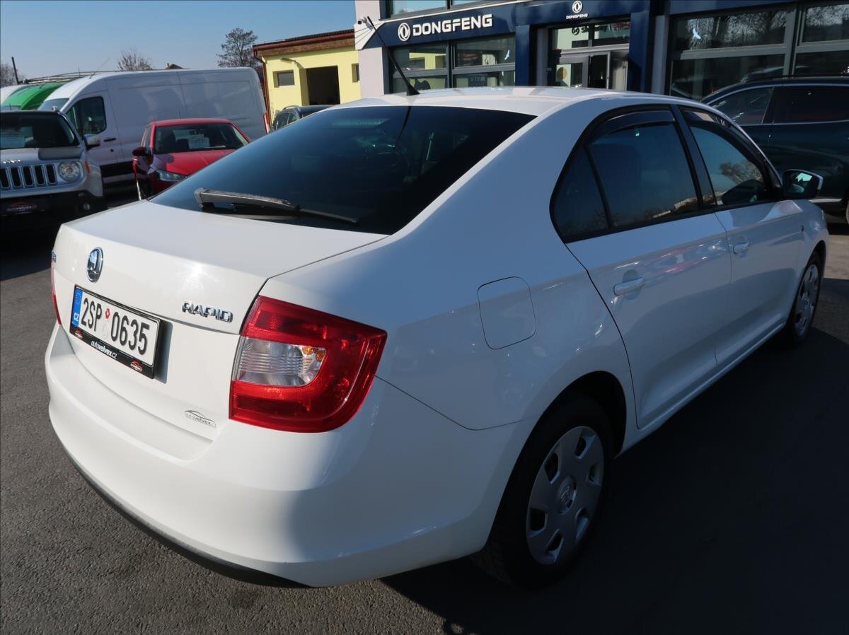 Škoda Rapid Sedan / Limuzína 1,2 l 63 kw