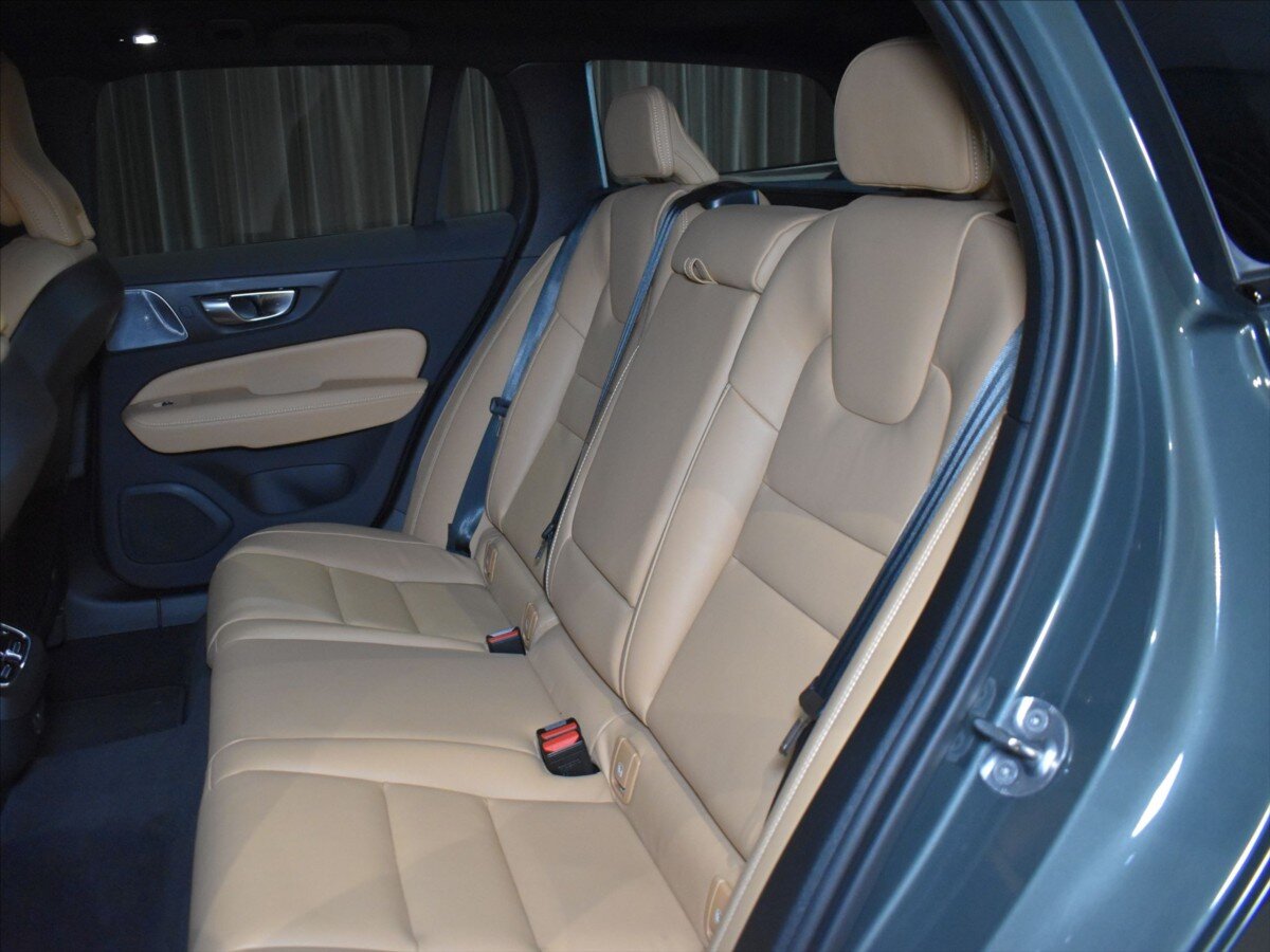 Volvo V60 Kombi 2,0 l 145 kw