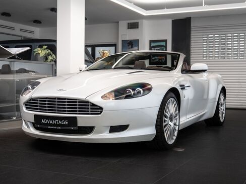 Aston Martin DB9