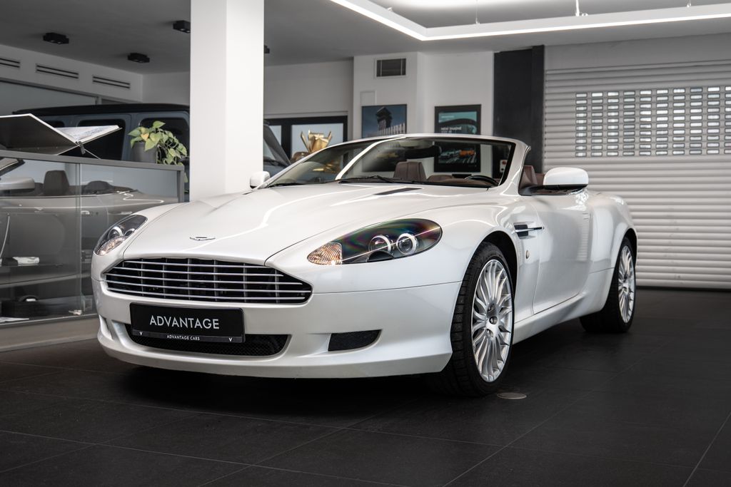 Aston Martin DB9